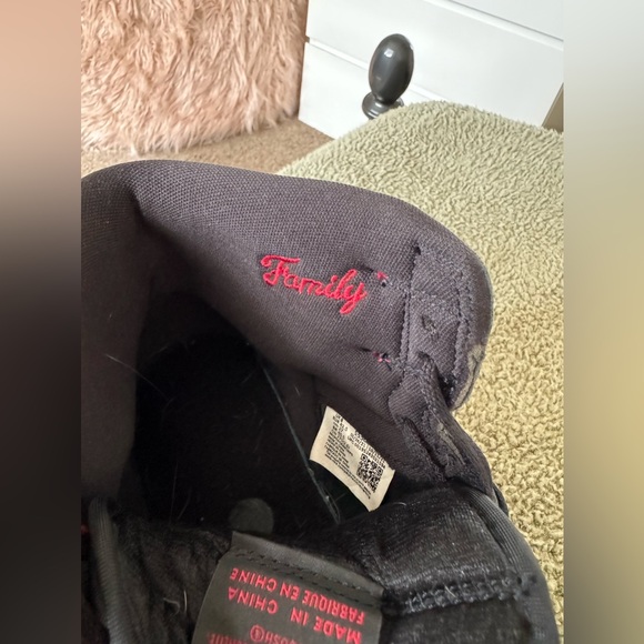 Sold - Picture 6 of 6